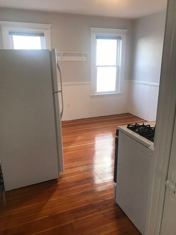 1 Hathorne Crescent 1, Salem, MA 01970