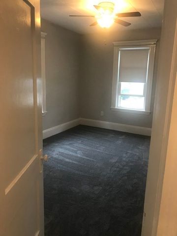 1 Hathorne Crescent 1, Salem, MA 01970