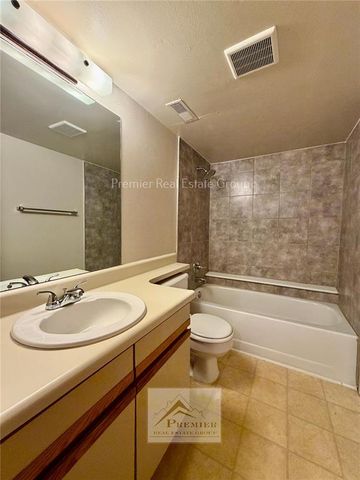 2366 Lexington Village Lane, Colorado Springs, CO 80916