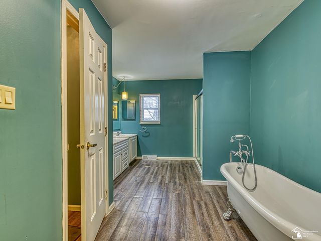 15601 Bak Road, Van Buren Twp, MI 48111