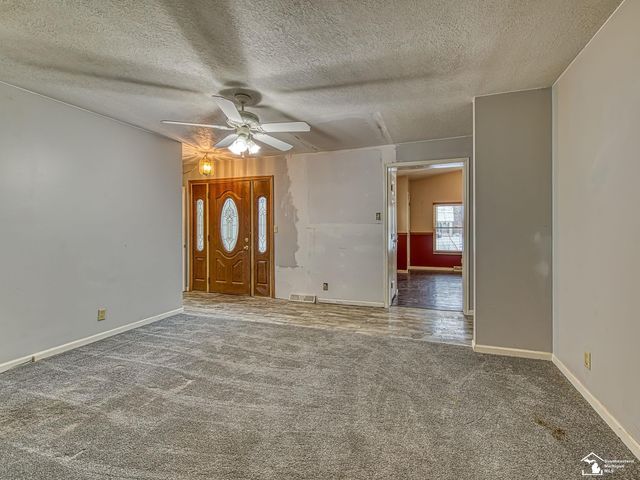 15601 Bak Road, Van Buren Twp, MI 48111