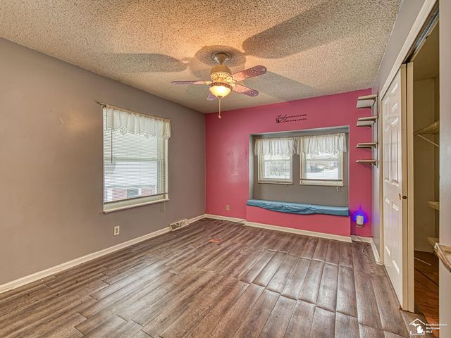 15601 Bak Road, Van Buren Twp, MI 48111