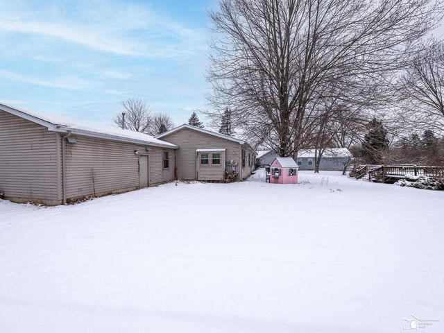 15601 Bak Road, Van Buren Twp, MI 48111