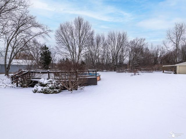 15601 Bak Road, Van Buren Twp, MI 48111