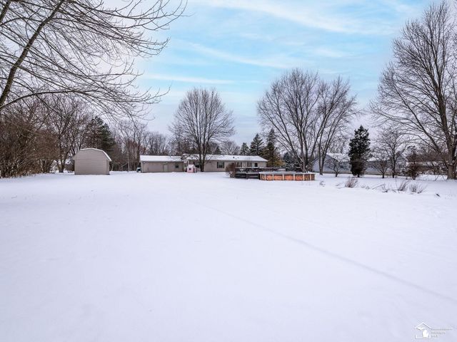 15601 Bak Road, Van Buren Twp, MI 48111