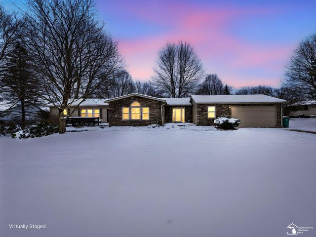 15601 Bak Road, Van Buren Twp, MI 48111
