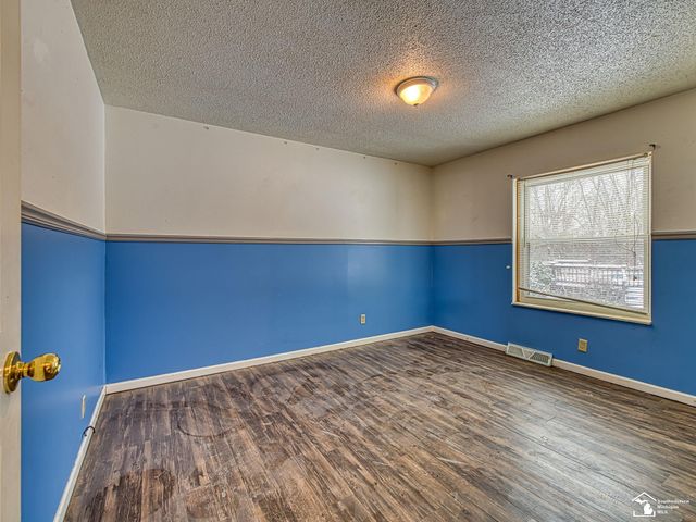 15601 Bak Road, Van Buren Twp, MI 48111