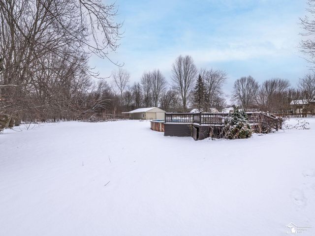 15601 Bak Road, Van Buren Twp, MI 48111