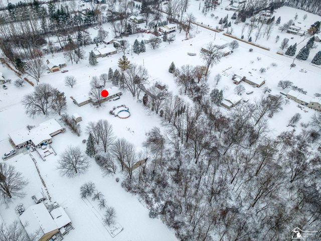 15601 Bak Road, Van Buren Twp, MI 48111