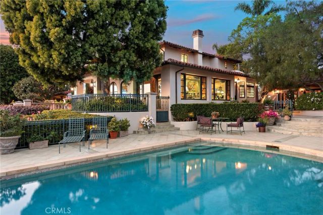 1875 La Cuesta, North Tustin, CA 92705