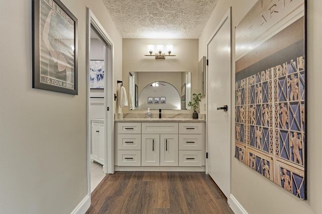 2615 Rosewood Place, The Woodlands, TX 77380