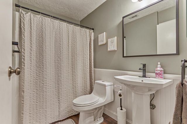 2615 Rosewood Place, The Woodlands, TX 77380