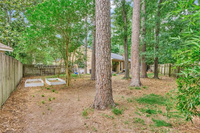 2615 Rosewood Place, The Woodlands, TX 77380
