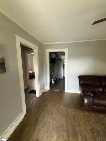 451 Longview Drive, Spartanburg, SC 29303
