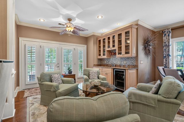 99 Hunters Oak Ct., Pawleys Island, SC 29585