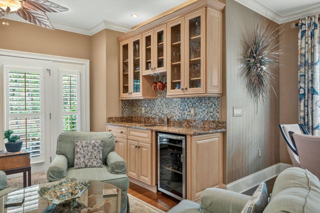99 Hunters Oak Ct., Pawleys Island, SC 29585
