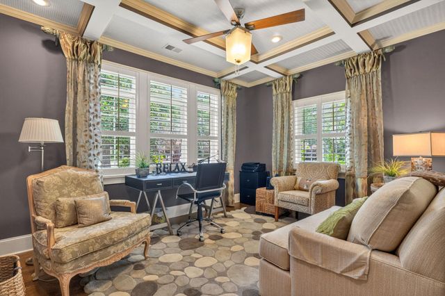 99 Hunters Oak Ct., Pawleys Island, SC 29585