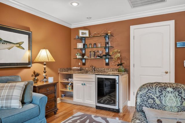 99 Hunters Oak Ct., Pawleys Island, SC 29585
