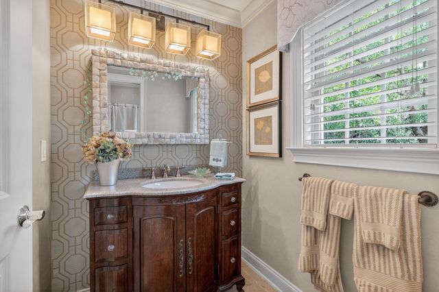 99 Hunters Oak Ct., Pawleys Island, SC 29585