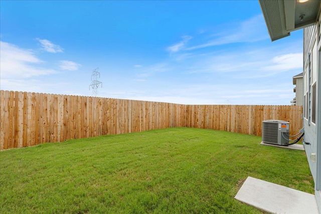 230 Jackson ST, Maxwell, TX 78656