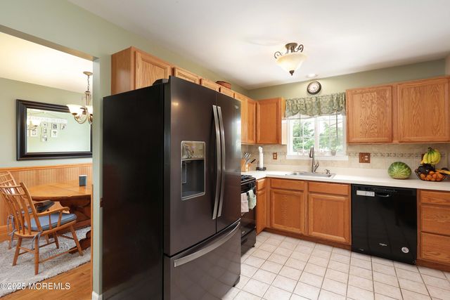 42 W Highland Avenue, Atlantic Highlands, NJ 07716