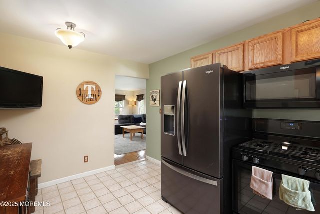 42 W Highland Avenue, Atlantic Highlands, NJ 07716