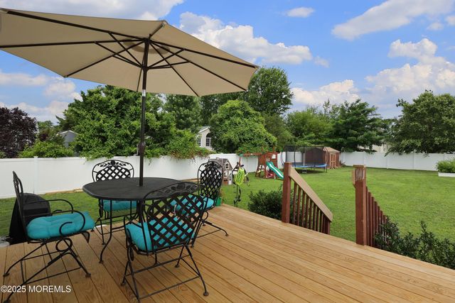 42 W Highland Avenue, Atlantic Highlands, NJ 07716