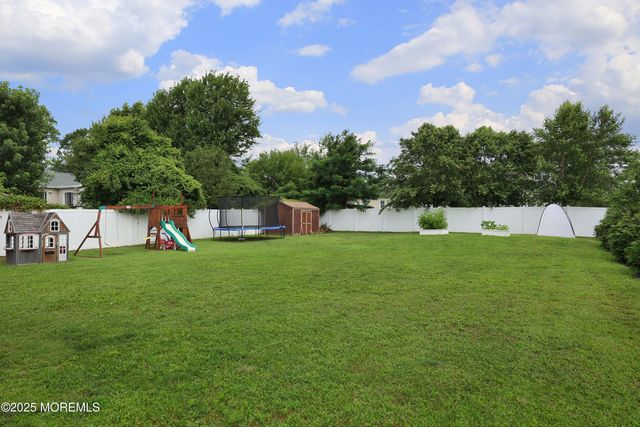 42 W Highland Avenue, Atlantic Highlands, NJ 07716