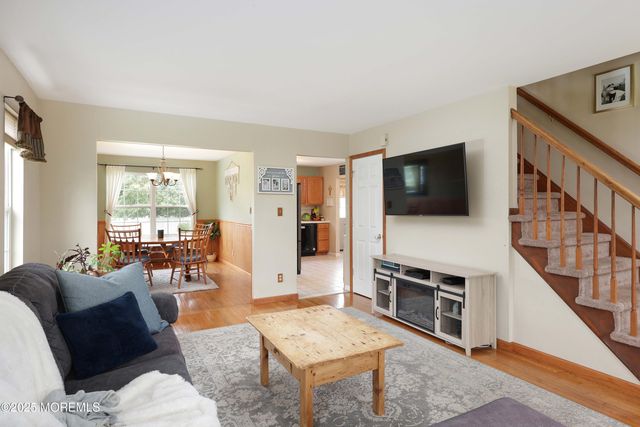 42 W Highland Avenue, Atlantic Highlands, NJ 07716