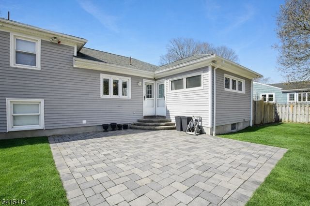 500 E Valley View Ave, Hackettstown Town, NJ 07840