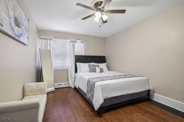 500 E Valley View Ave, Hackettstown Town, NJ 07840