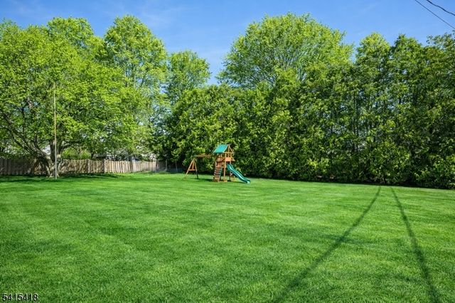 500 E Valley View Ave, Hackettstown Town, NJ 07840