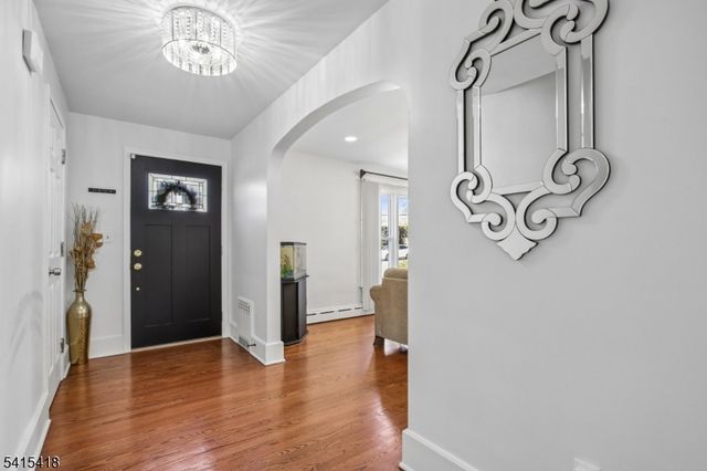 500 E Valley View Ave, Hackettstown Town, NJ 07840