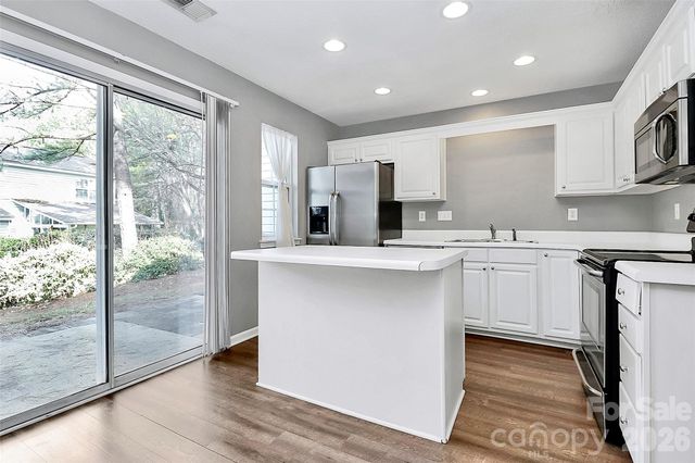 10739 Holly Ridge Boulevard, Charlotte, NC 28216