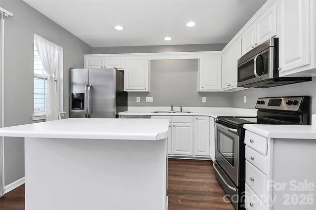 10739 Holly Ridge Boulevard, Charlotte, NC 28216