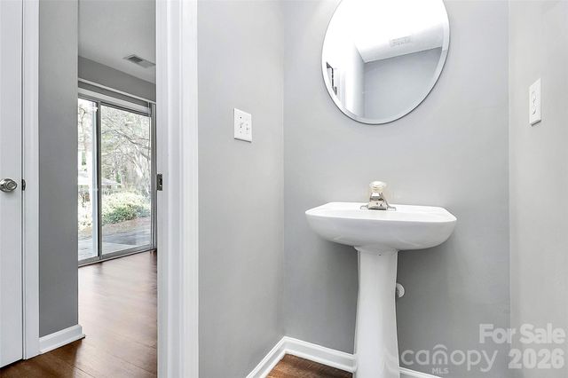 10739 Holly Ridge Boulevard, Charlotte, NC 28216