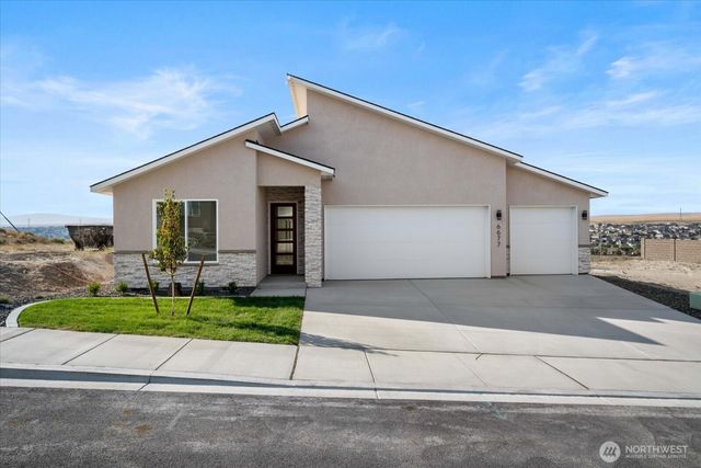 6677 W 27th Avenue, Kennewick, WA 99338