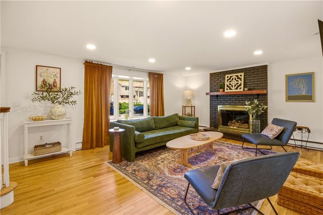 8 Monterey Drive, Bristol, RI 02809