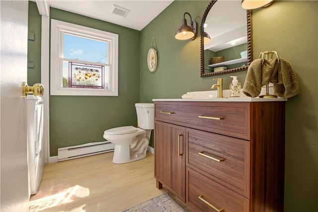 8 Monterey Drive, Bristol, RI 02809