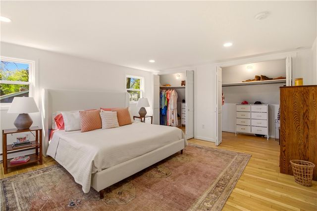 8 Monterey Drive, Bristol, RI 02809