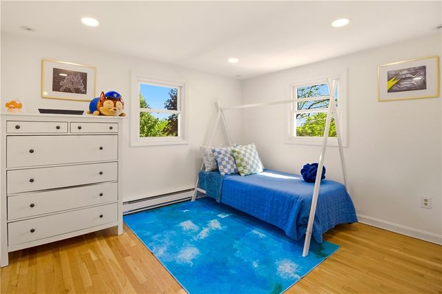 8 Monterey Drive, Bristol, RI 02809