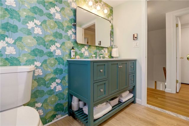 8 Monterey Drive, Bristol, RI 02809