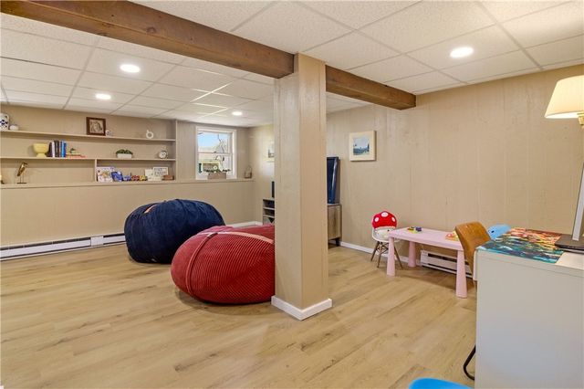 8 Monterey Drive, Bristol, RI 02809