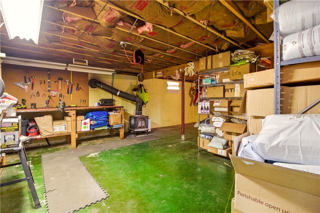 8 Monterey Drive, Bristol, RI 02809