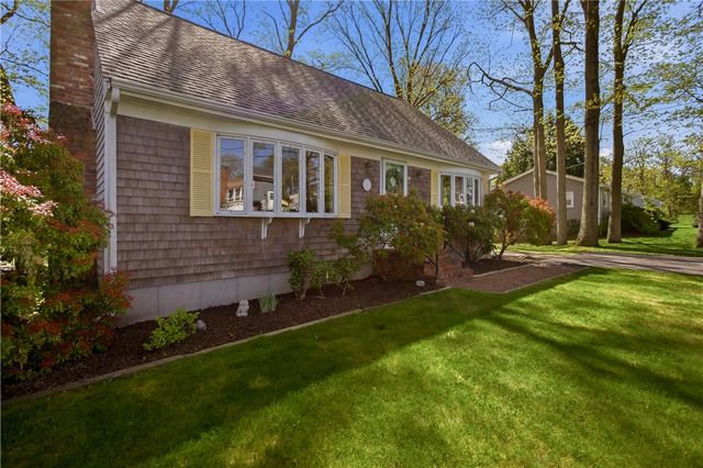 8 Monterey Drive, Bristol, RI 02809