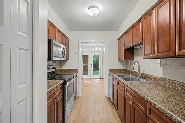 6350 Hawthorne Terrace, Peachtree Corners, GA 30092