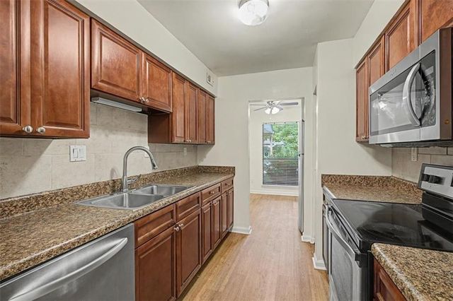 6350 Hawthorne Terrace, Peachtree Corners, GA 30092