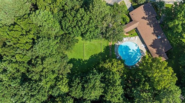 6350 Hawthorne Terrace, Peachtree Corners, GA 30092
