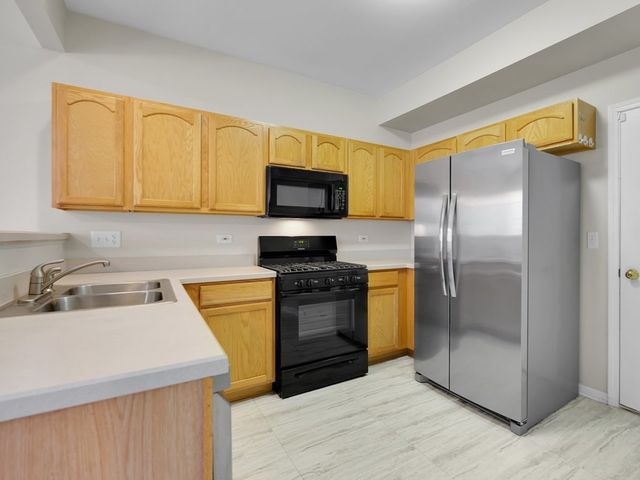 10089 Thornton Way, Huntley, IL 60142