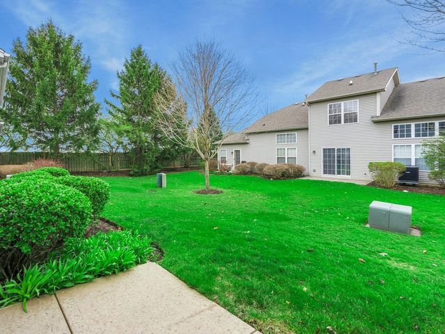 10089 Thornton Way, Huntley, IL 60142